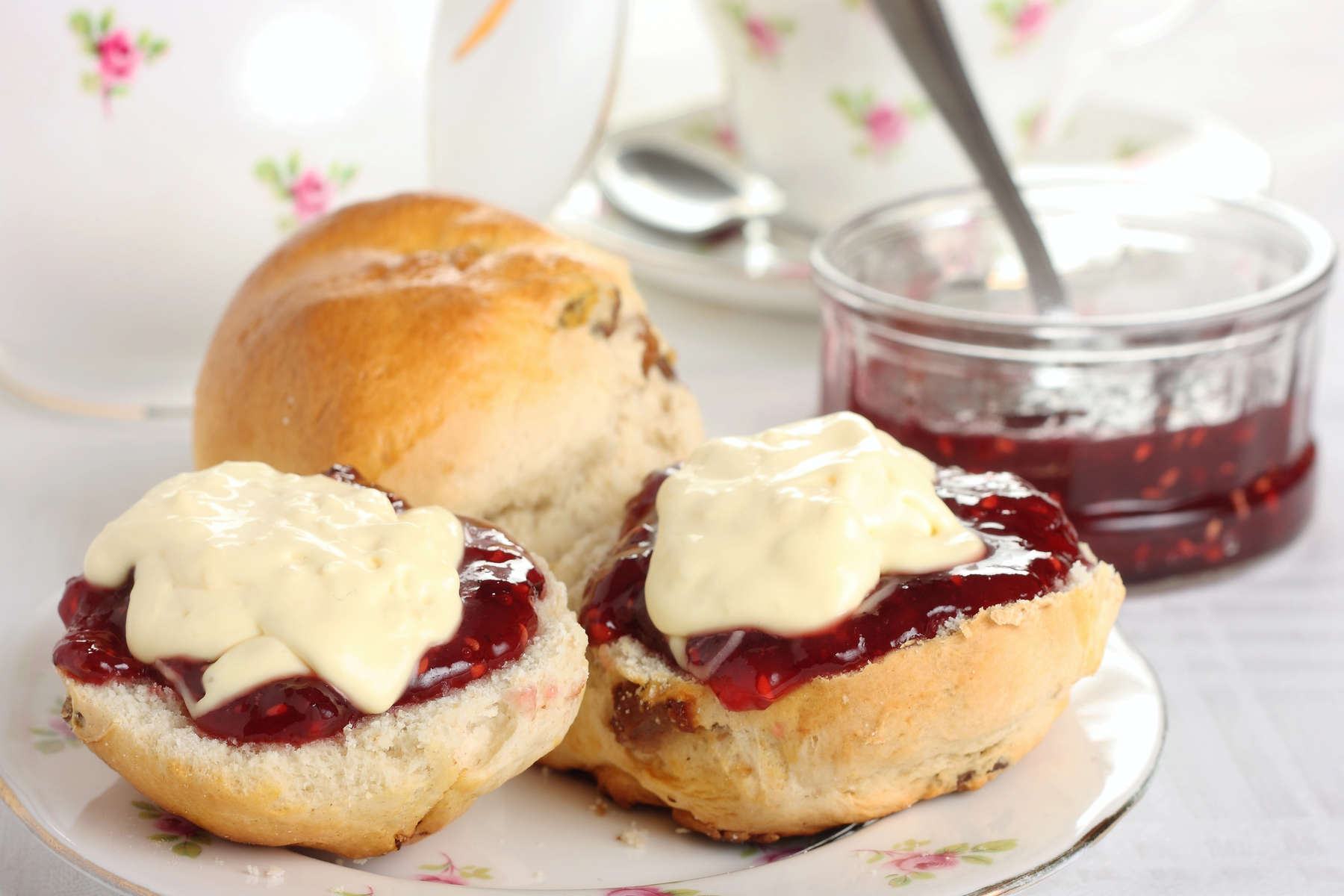 Cornish cream tea